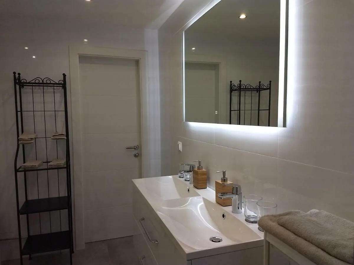 Rema Ferienwohnung Schwedenplatz Вена Апартаменты